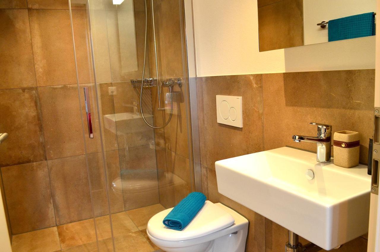 Guesthouse Meitschi Thun - Contactless Self Check-In Buitenkant foto